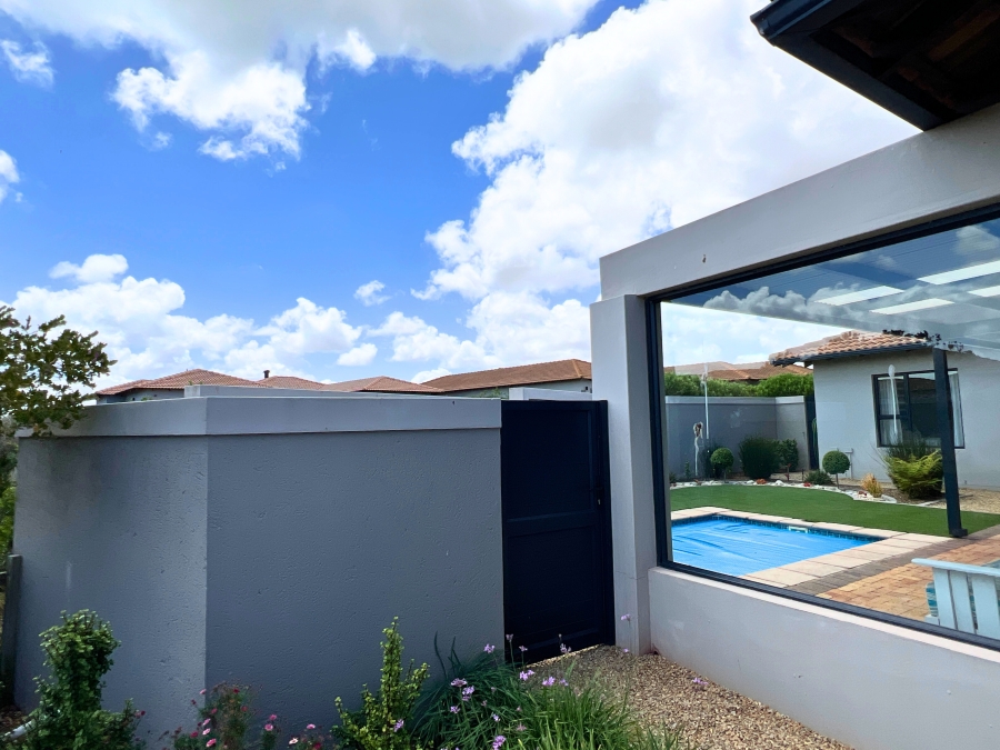 4 Bedroom Property for Sale in Langebaan Country Estate Western Cape